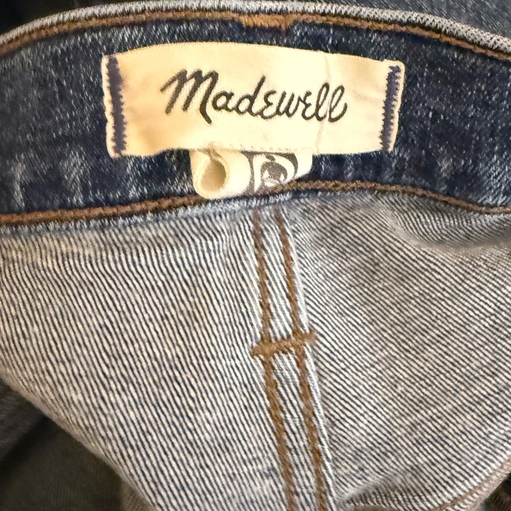 Madewell Stovepipe Jeans in Vintner Wash - Picture 6 of 7